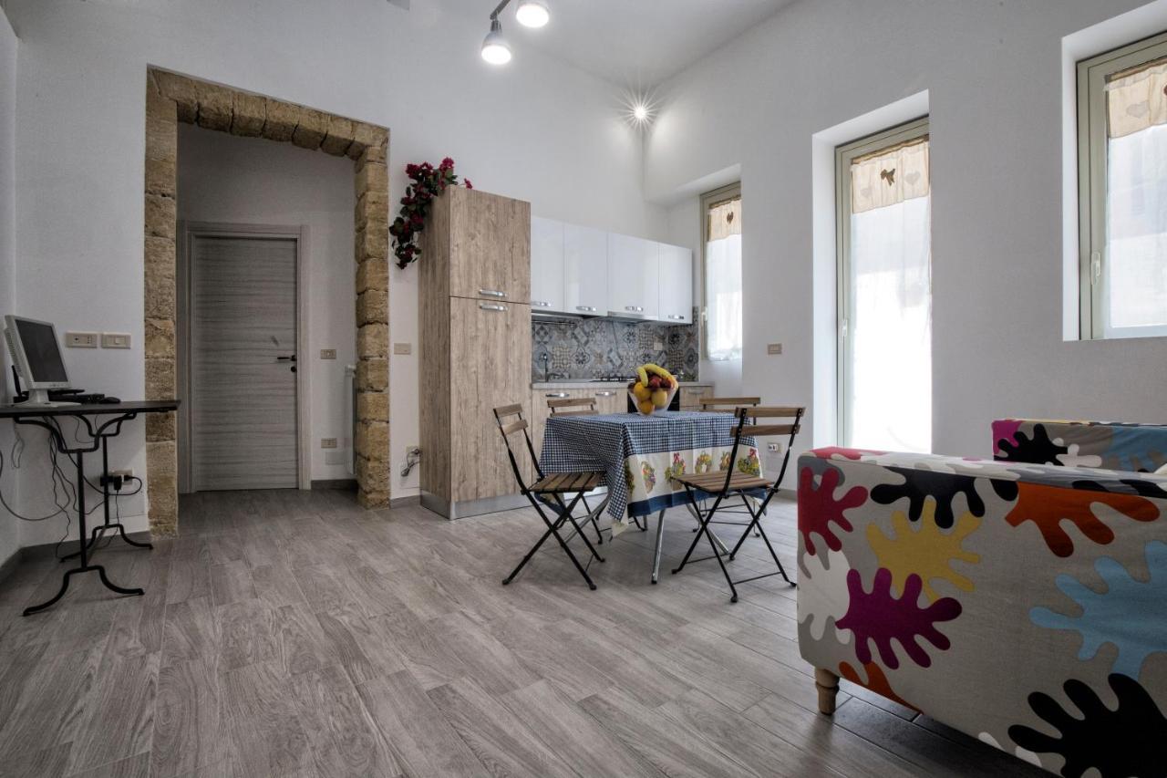 Garden House: Apartments And Rooms For Holidays Palermo Eksteriør bilde
