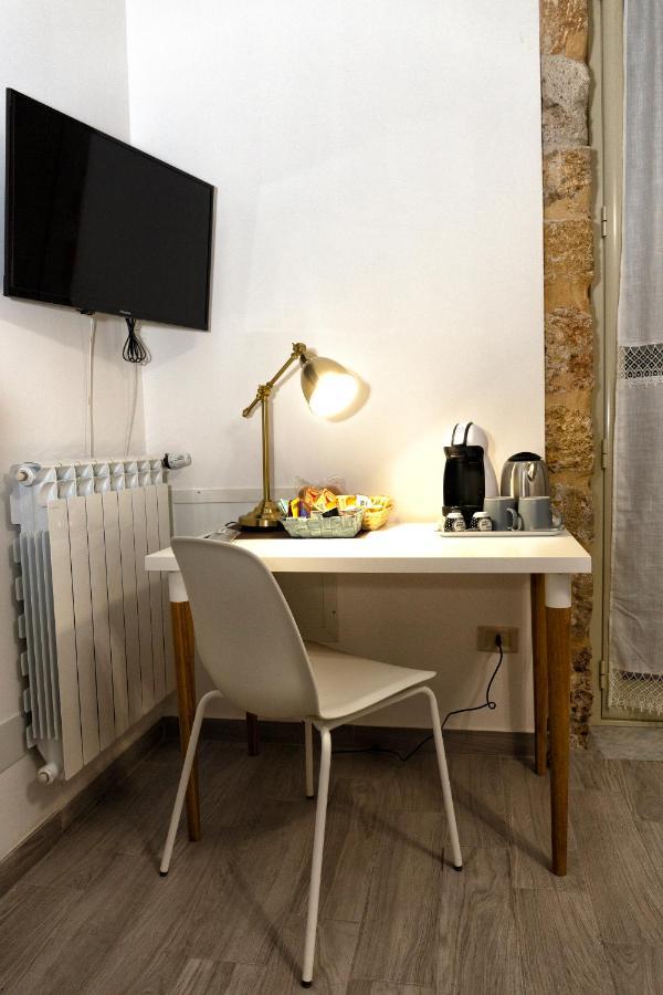 Garden House: Apartments And Rooms For Holidays Palermo Eksteriør bilde