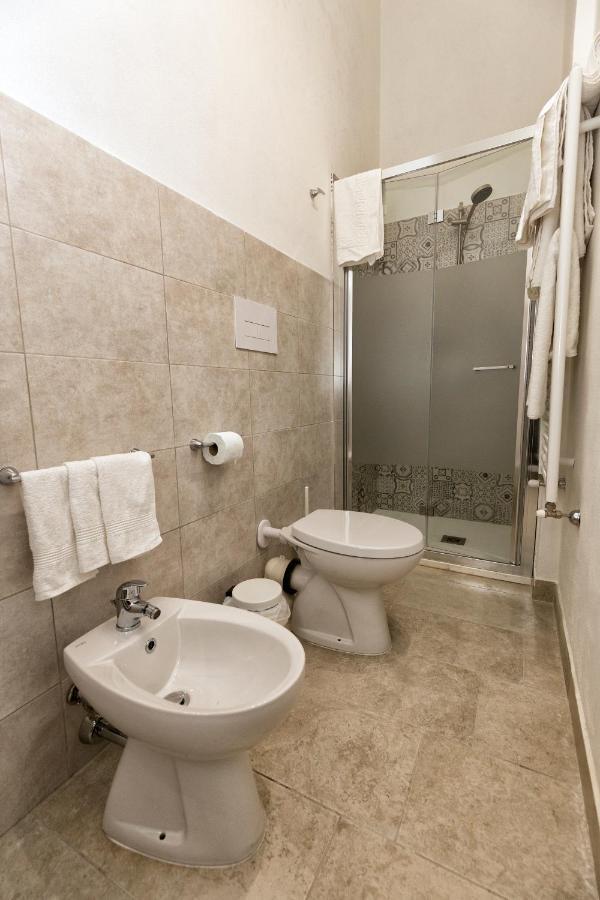 Garden House: Apartments And Rooms For Holidays Palermo Eksteriør bilde